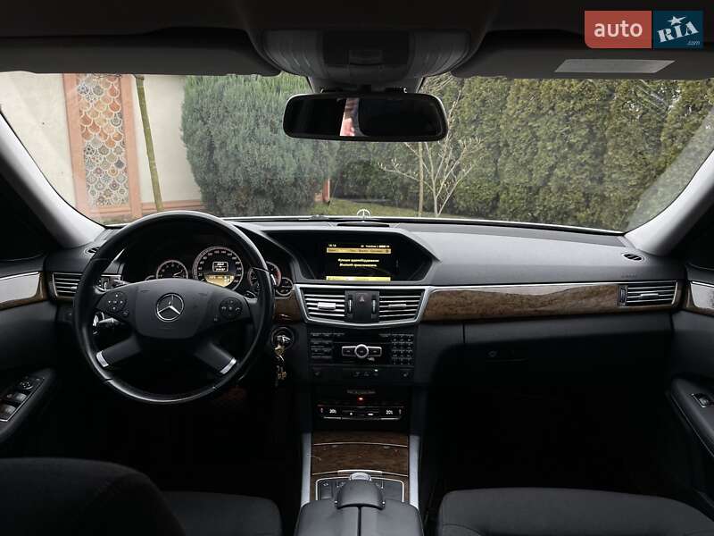 Универсал Mercedes-Benz E-Class 2012 в Ивано-Франковске