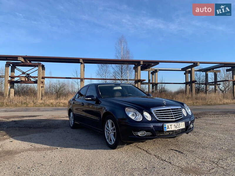 Седан Mercedes-Benz E-Class 2007 в Калуше