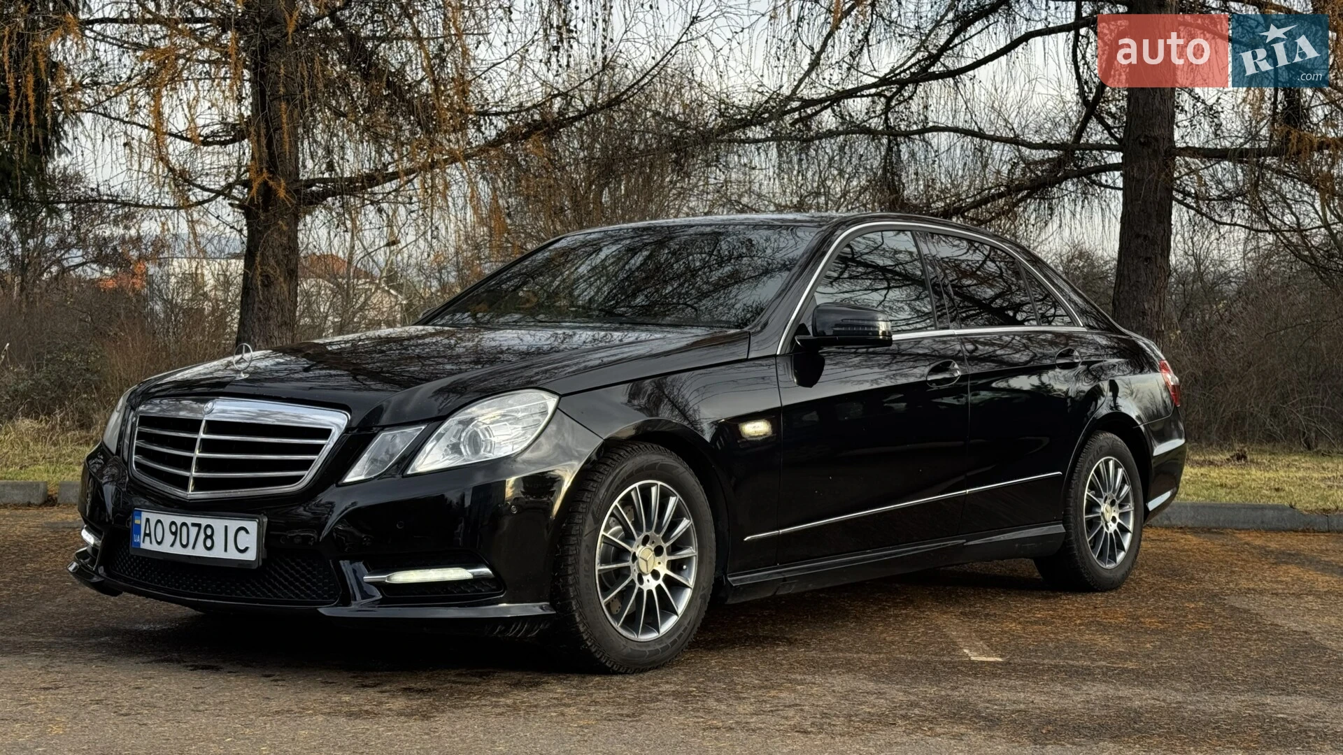 2013 Mercedes-Benz E-klasse - фото 1