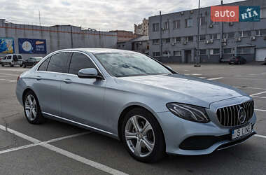 Седан Mercedes-Benz E-Class 2016 в Киеве