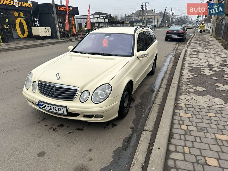 Mercedes-Benz E-Class 2005
