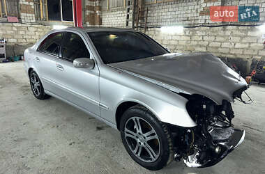Седан Mercedes-Benz E-Class 2006 в Тульчині