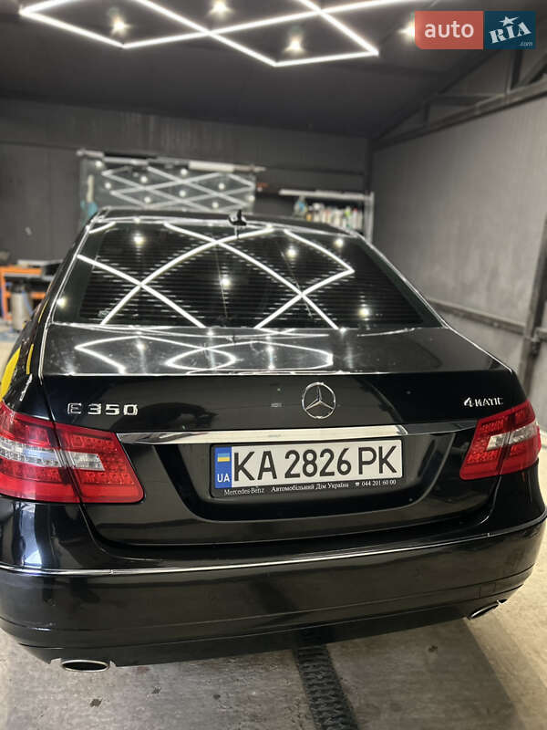 Седан Mercedes-Benz E-Class 2011 в Львові фото 5 Седан Mercedes-Benz E-Class 2011 в Львові