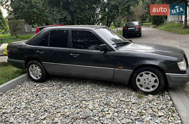 Седан Mercedes-Benz E-Class 1995 в Каменец-Подольском