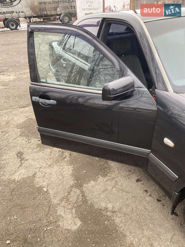 Седан Mercedes-Benz E-Class 1996 в Тростянці