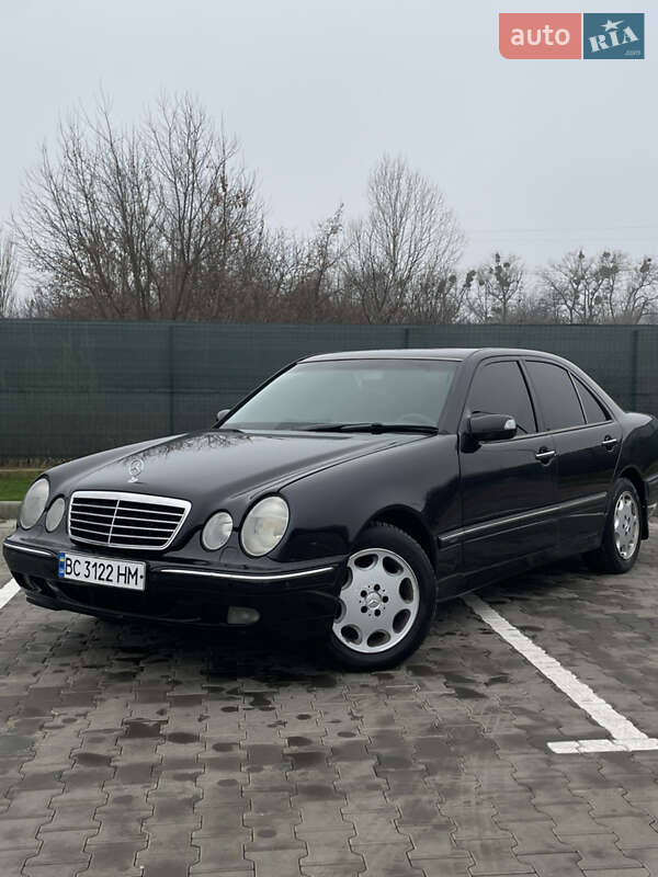 Mercedes-Benz E-Class 2001