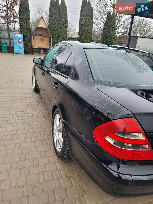 Седан Mercedes-Benz E-Class 2003 в Борщеві