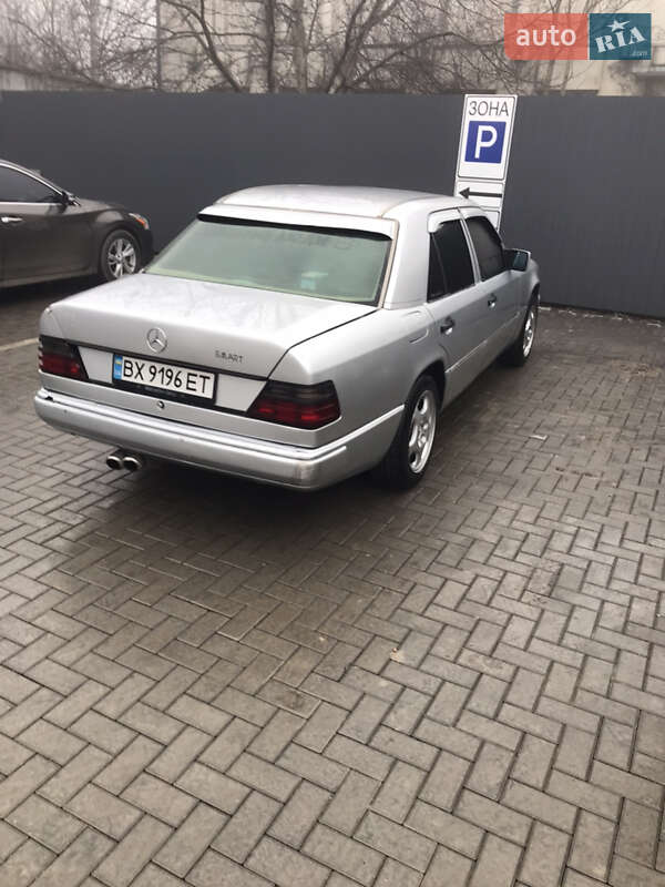 Седан Mercedes-Benz E-Class 1993 в Каменец-Подольском
