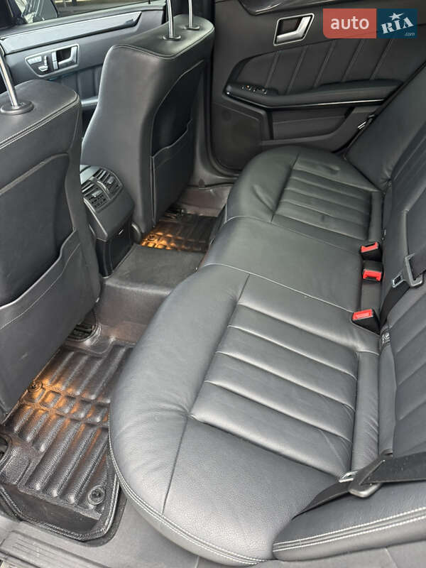 Седан Mercedes-Benz E-Class 2013 в Виннице