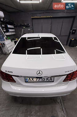 Седан Mercedes-Benz E-Class 2015 в Киеве