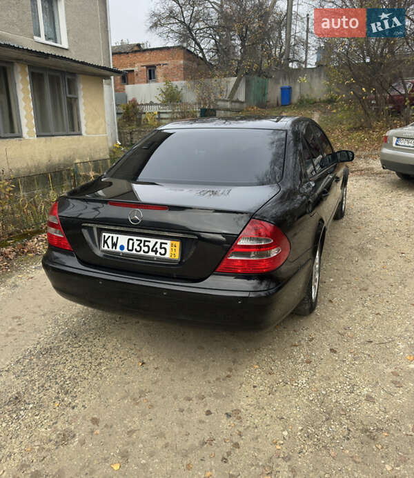 Mercedes-Benz E-Class 2004