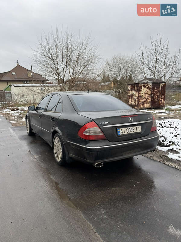 Седан Mercedes-Benz E-Class 2008 в Киеве