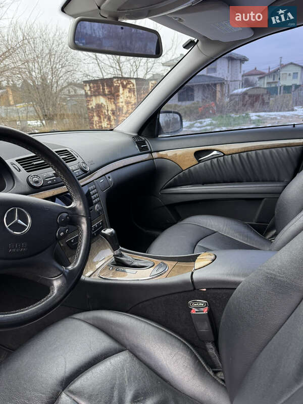 Седан Mercedes-Benz E-Class 2008 в Киеве