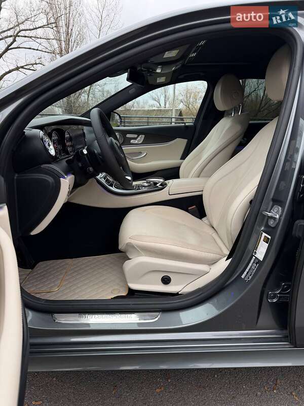 Седан Mercedes-Benz E-Class 2018 в Днепре