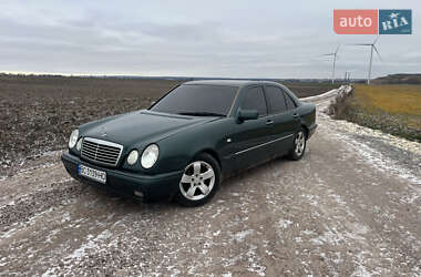 Седан Mercedes-Benz E-Class 1999 в Шептицькому