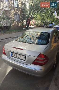 Седан Mercedes-Benz E-Class 2003 в Киеве