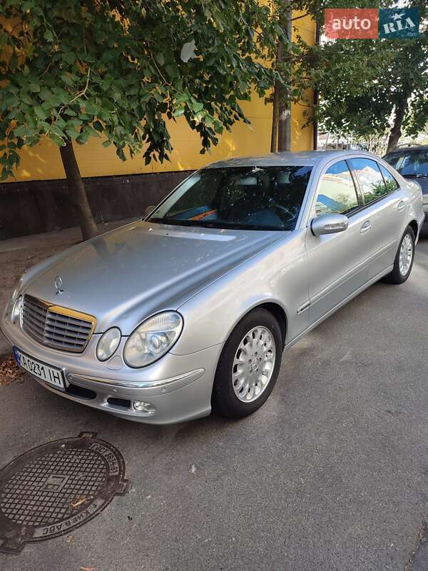 Mercedes-Benz E-Class 2003