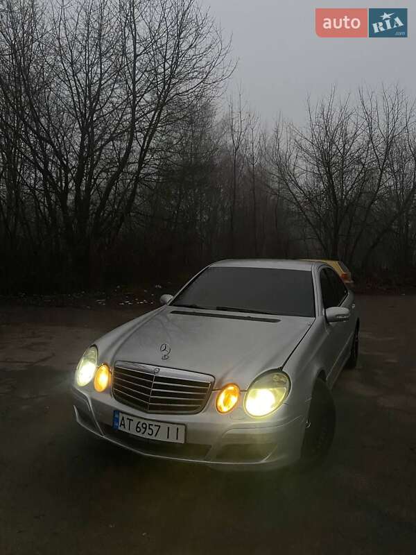 Mercedes-Benz E-Class 2002