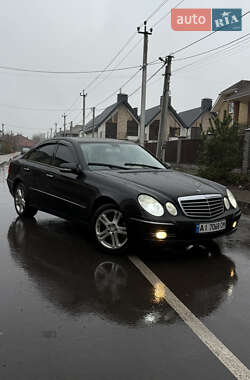 Седан Mercedes-Benz E-Class 2008 в Смілі
