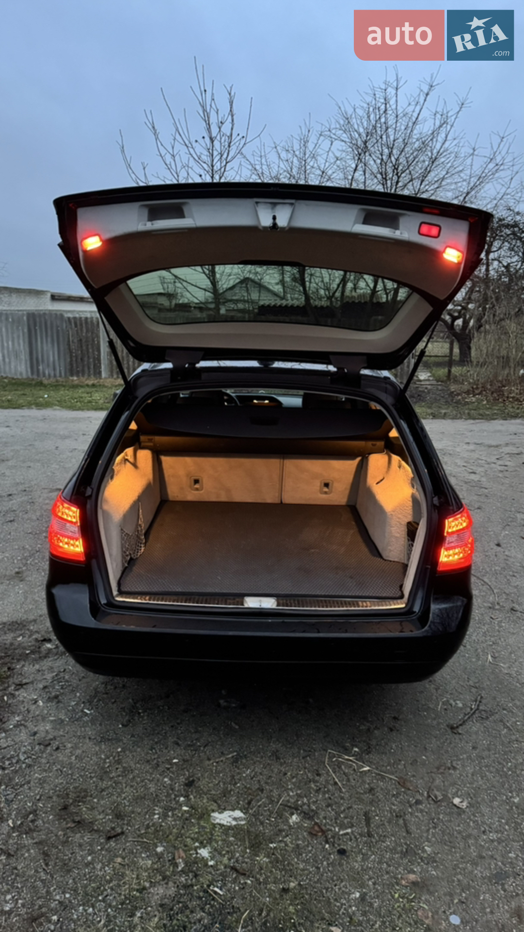 2010 Mercedes-Benz E-klasse - мініатюра 9