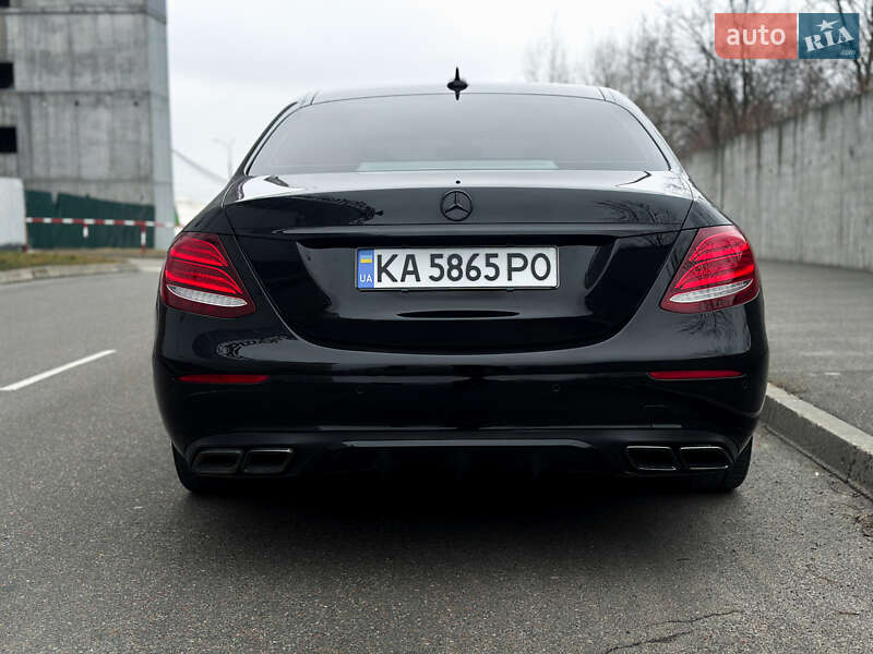 Седан Mercedes-Benz E-Class 2016 в Києві