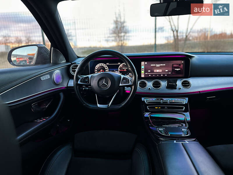 Седан Mercedes-Benz E-Class 2016 в Києві