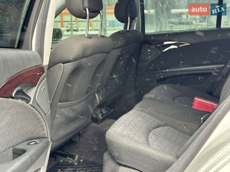 Седан Mercedes-Benz E-Class 2005 в Луцьку