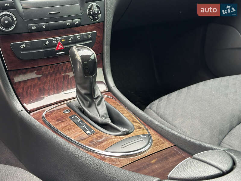 Седан Mercedes-Benz E-Class 2005 в Луцьку