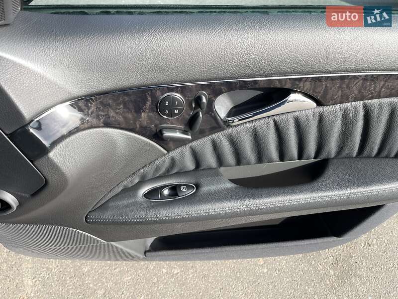 Седан Mercedes-Benz E-Class 2003 в Києві фото 31 Седан Mercedes-Benz E-Class 2003 в Києві