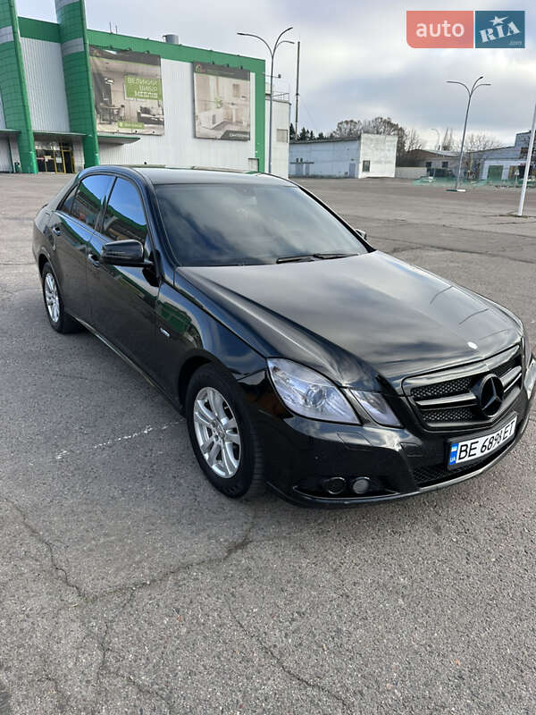 Mercedes-Benz E-Class 2012