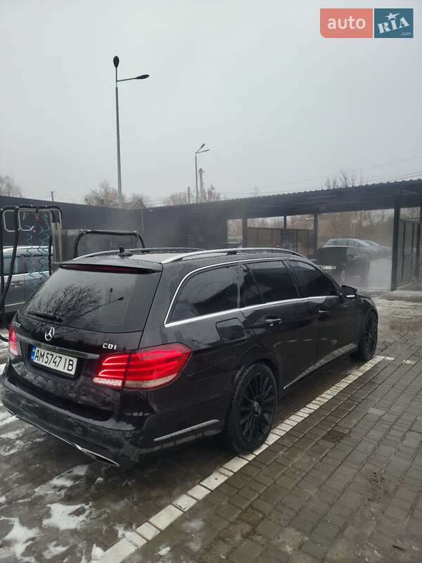 Універсал Mercedes-Benz E-Class 2014 в Звягелі