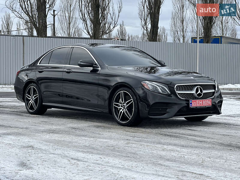 Седан Mercedes-Benz E-Class 2016 в Києві