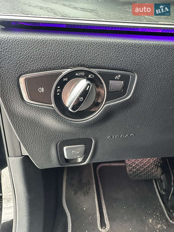 Седан Mercedes-Benz E-Class 2016 в Києві