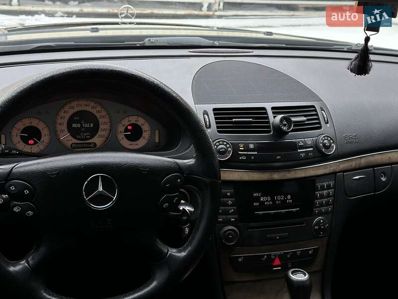 Седан Mercedes-Benz E-Class 2007 в Охтирці