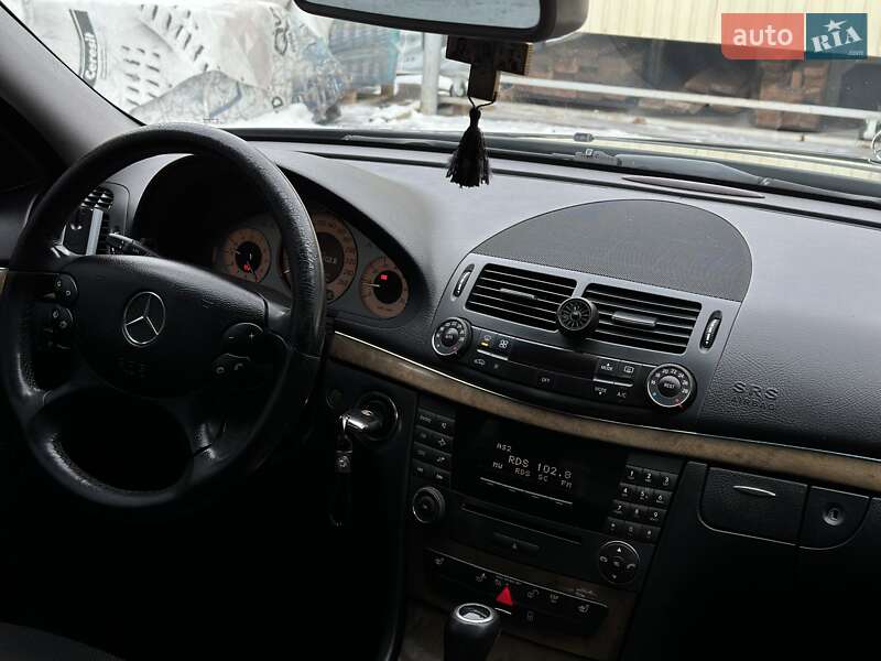 Седан Mercedes-Benz E-Class 2007 в Охтирці