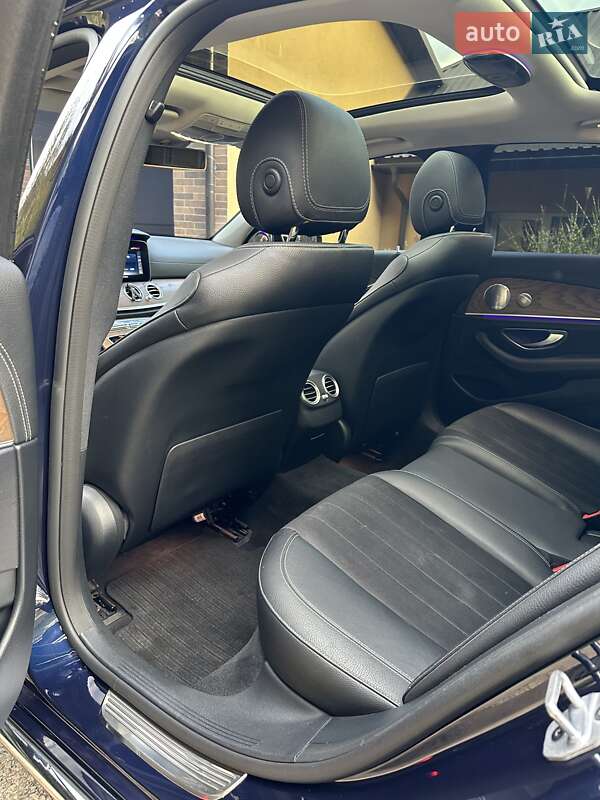 Седан Mercedes-Benz E-Class 2019 в Хусті