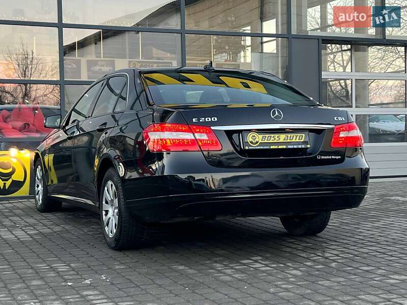 Седан Mercedes-Benz E-Class 2010 в Івано-Франківську