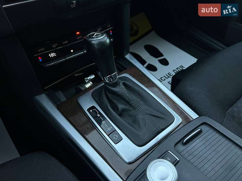 Седан Mercedes-Benz E-Class 2010 в Івано-Франківську