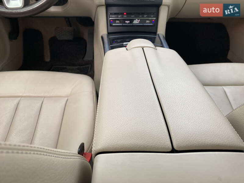 Седан Mercedes-Benz E-Class 2015 в Літині