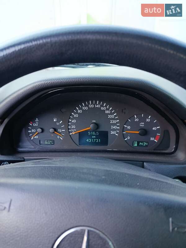 Седан Mercedes-Benz E-Class 2001 в Коломые