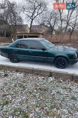 Седан Mercedes-Benz E-Class 1987 в Владимире