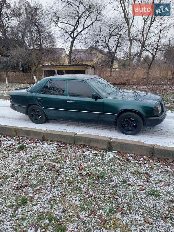 Mercedes-Benz E-Class 1987 Mercedes-Benz E-Class 1987