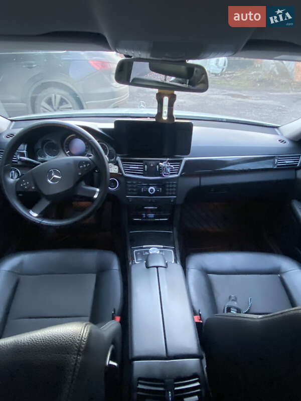 Седан Mercedes-Benz E-Class 2012 в Хмельнике