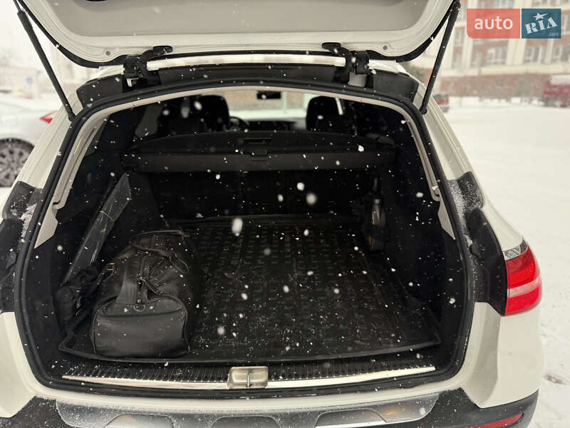 Універсал Mercedes-Benz E-Class 2017 в Івано-Франківську