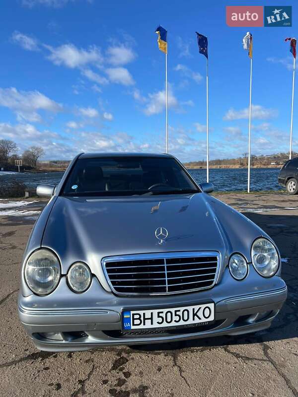 Седан Mercedes-Benz E-Class 2001 в Балте