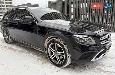Универсал Mercedes-Benz E-Class 2017 в Киеве