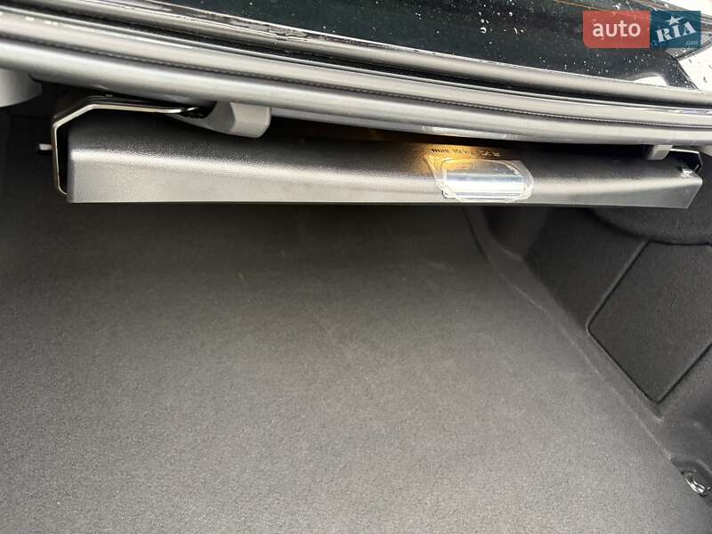 Седан Mercedes-Benz E-Class 2022 в Киеве фото 133 Седан Mercedes-Benz E-Class 2022 в Киеве