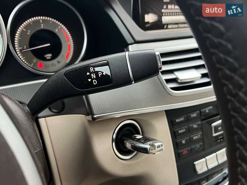 Універсал Mercedes-Benz E-Class 2014 в Києві
