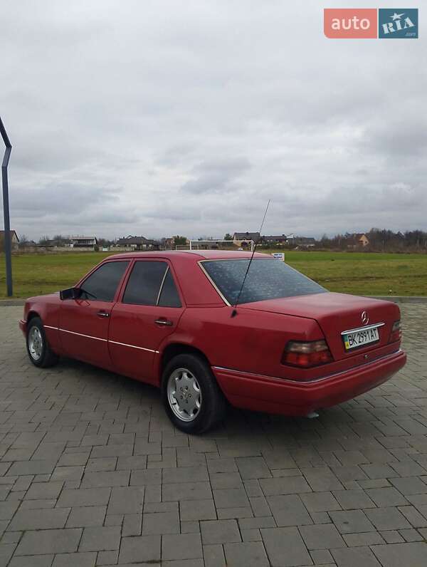 Седан Mercedes-Benz E-Class 1995 в Рівному фото 16 Седан Mercedes-Benz E-Class 1995 в Рівному