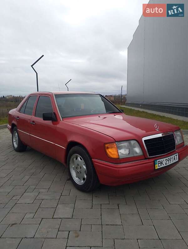 Mercedes-Benz E-Class 1995